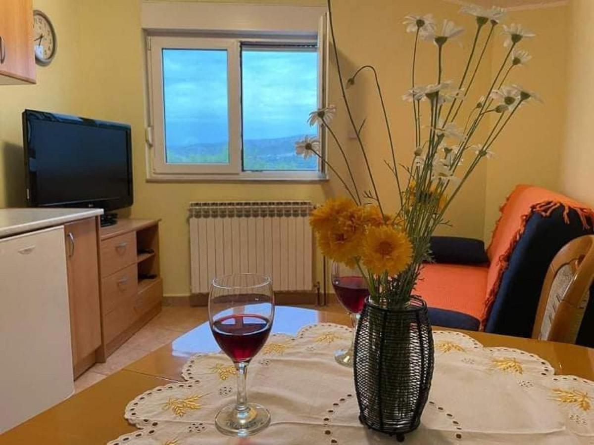 Apartman Luka Jadrtovac Zewnętrze zdjęcie