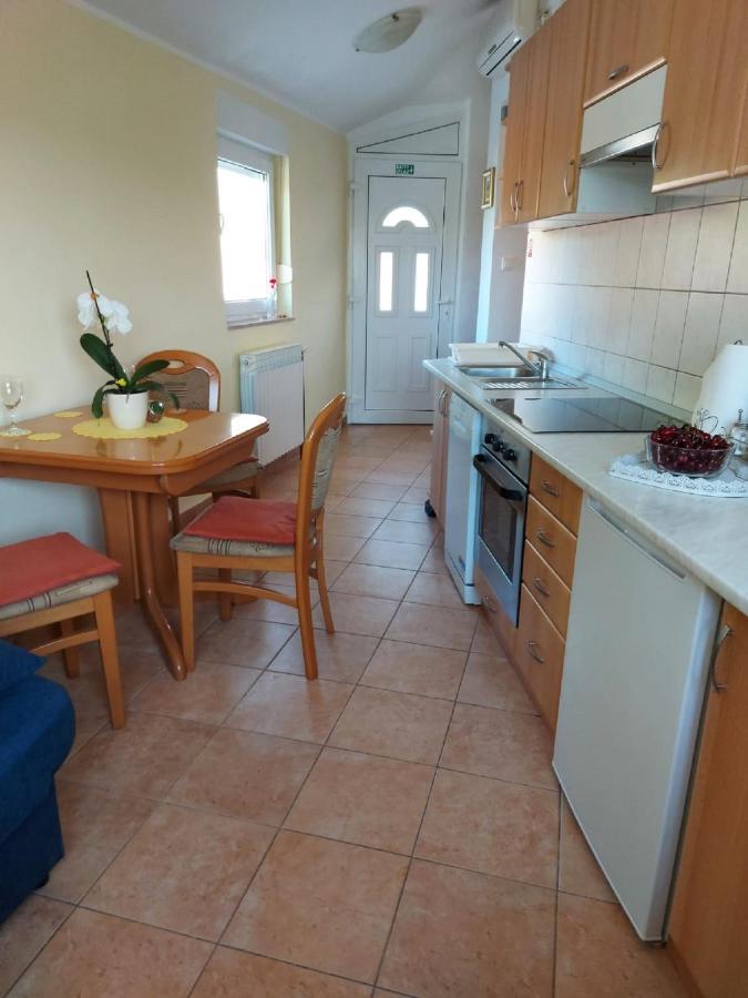 Apartman Luka Jadrtovac Zewnętrze zdjęcie